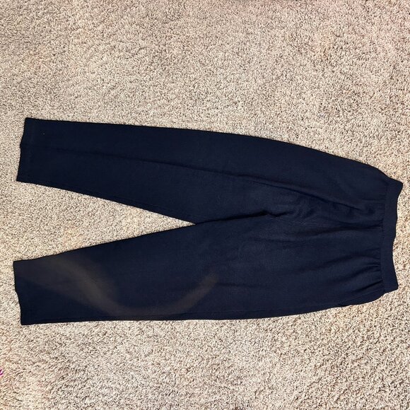 ST JOHN Separates Black Santana Knit Pleated Pants Size 6 Taper Leg Pull On - Picture 3 of 6